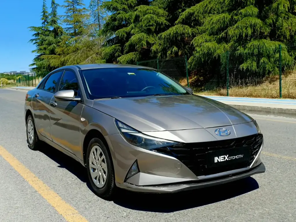 2022 HYUNDAİ ELENTRA STYLE COMFORT %20 FATURALI DEĞİŞENSİZ