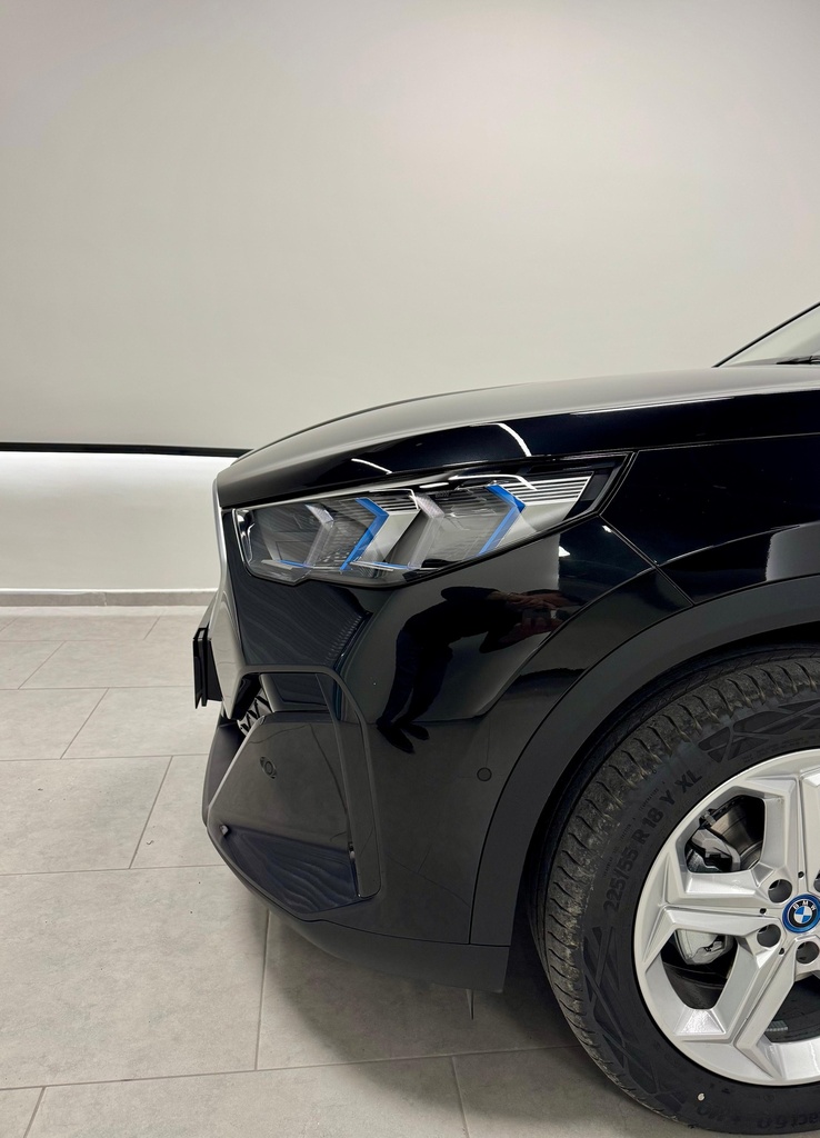 BMW İX2 eDRİVE20