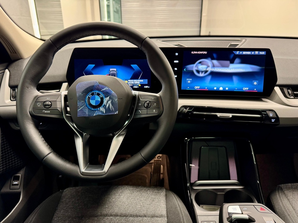 BMW İX2 eDRİVE20