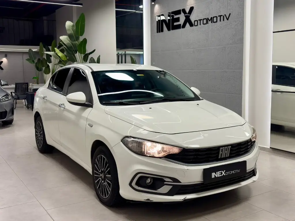 EGEA 1.6 M-JET EASY PLUS SEDAN